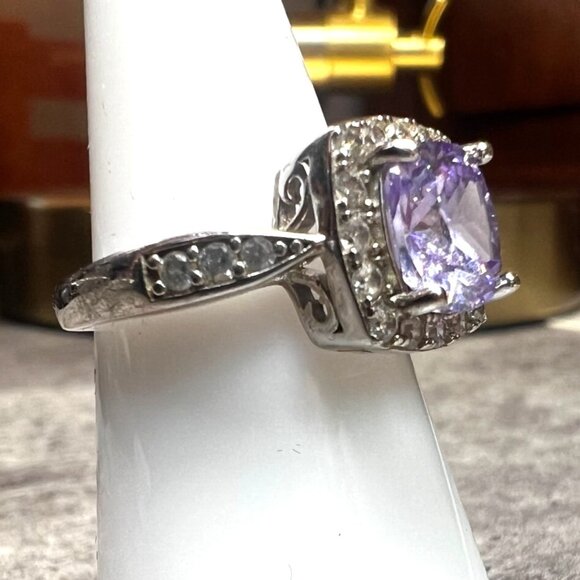 Lavender gemstone Ring, size 5, NWOT .925 sterling silver band - Picture 6 of 7